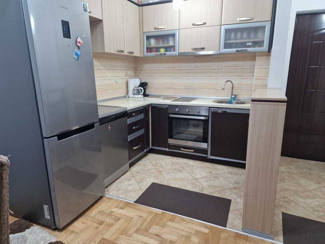 Дава се под наем Двустаен апартамент в София, Зона Б-5 - 56 кв.м за 408 € - Снимка #2