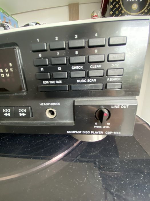 Sony cd palyer cdp-m44