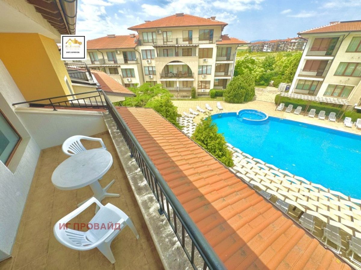 Продава се Едностаен апартамент в с. Кошарица, Област Бургас - 51 кв.м за 959 €/кв.м - Снимка #15