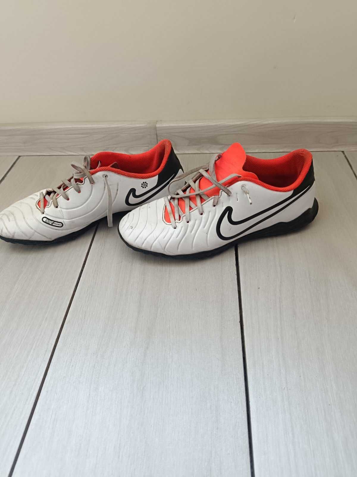 Футболни обувки Nike LEGEND 10 CLUB TF размер 43
