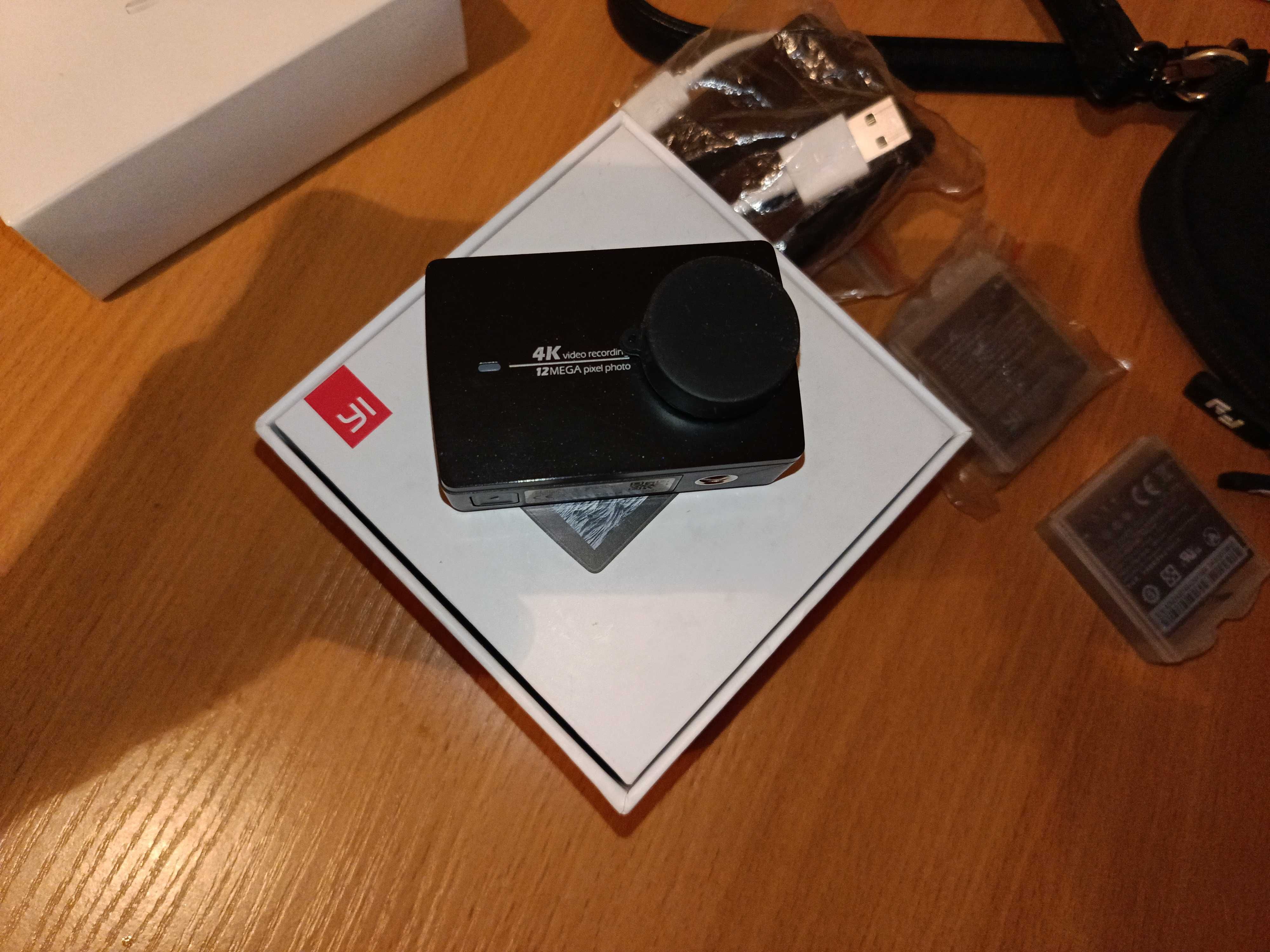 Экшн камера YI 4k + стабилизатор  G5 3-Axis handheld gimbal