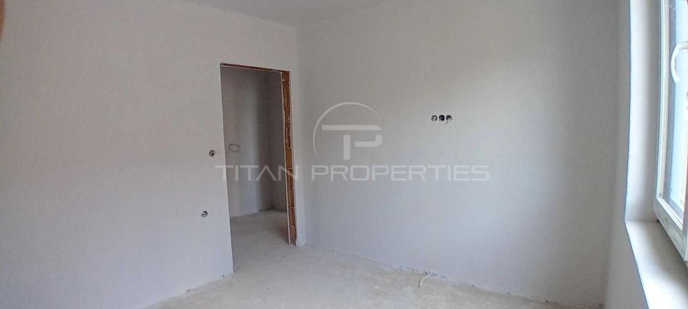 Продава се Двустаен апартамент в Пловдив, Тракия - 70 кв.м за 1072 €/кв.м - Снимка #3