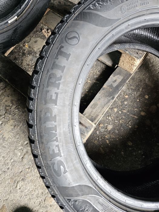 2 anvelope iarna 225 55 17 Semperit