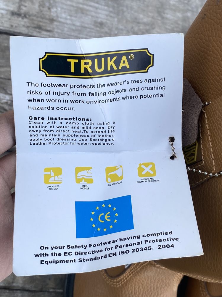 рабочие ботинки Truka 42 размера.
