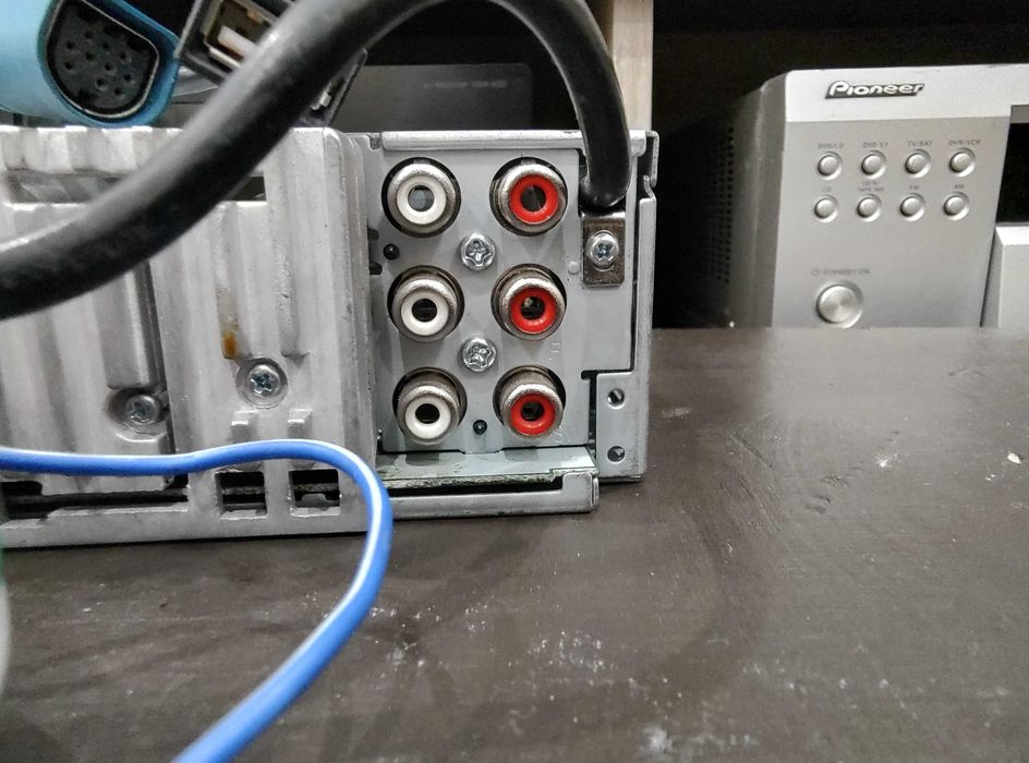 Висок клас ALPINE CDE-9882Ri USB / CD / MP3