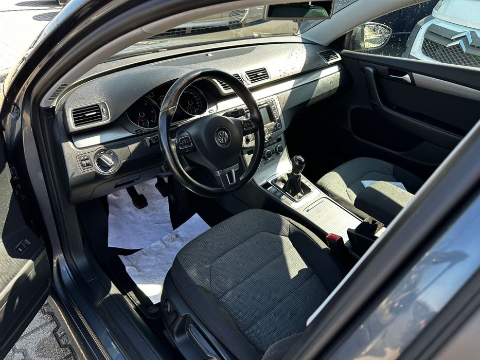 2013 VW Passat B7 - 2.0 TDI 140CP E5 - Clima * Pilot * Carlig la buton