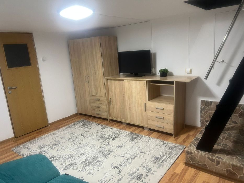 Vand garsoniera 40mp in spate la mall