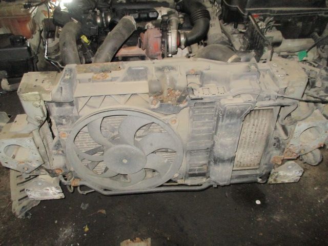 Calandru trager radiatoare ventilator Peugeot 407 Citroen motor 1,6HDI