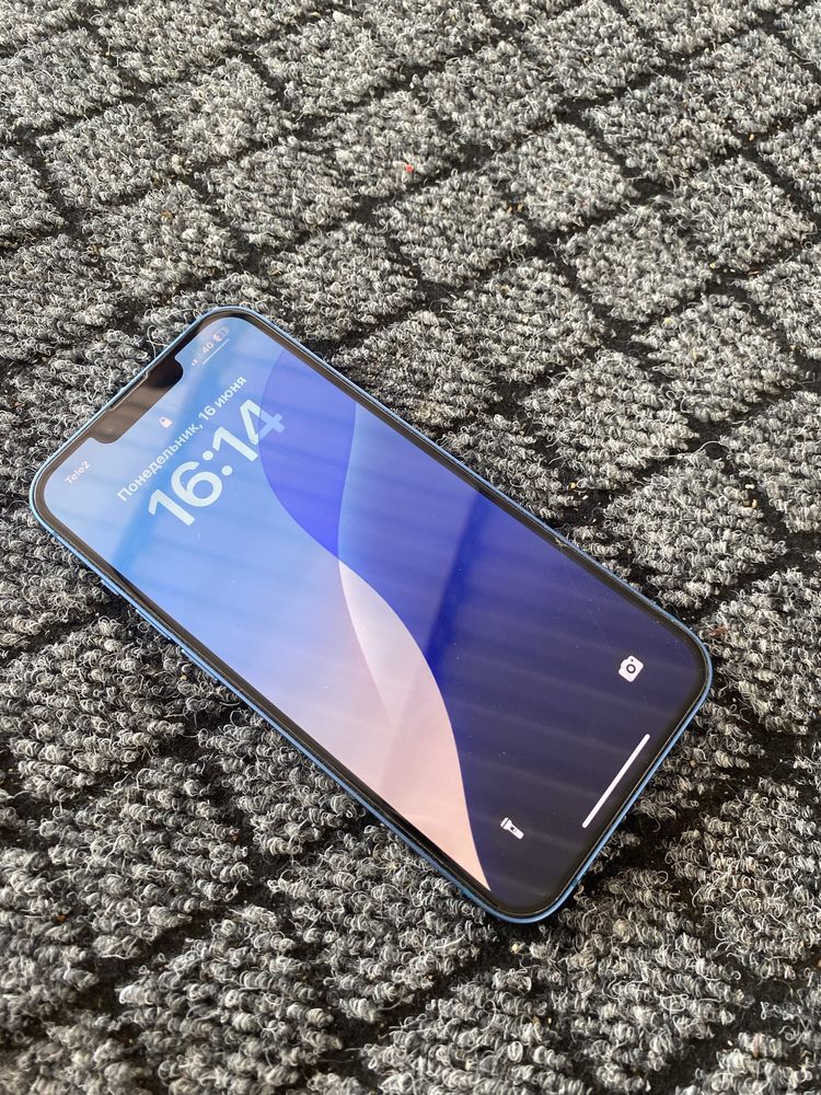 Продам iphone 13