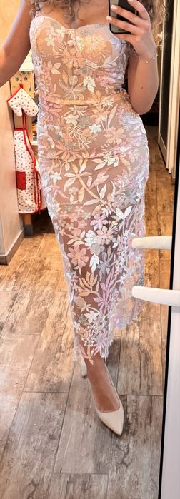 Официална рокля дантела