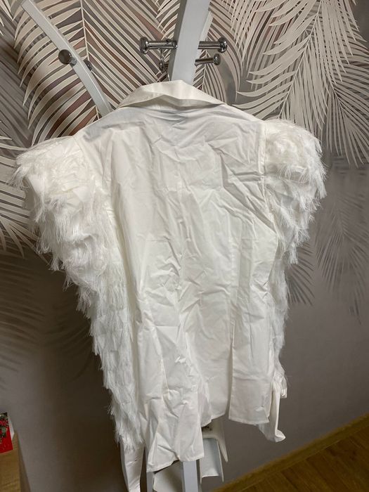 Vând camașa eleganta