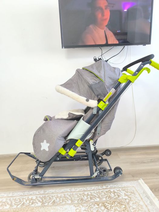 Продам санки -коляска в хорошем состоянии