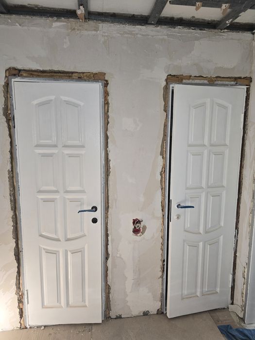 Отдам двери бесплатно