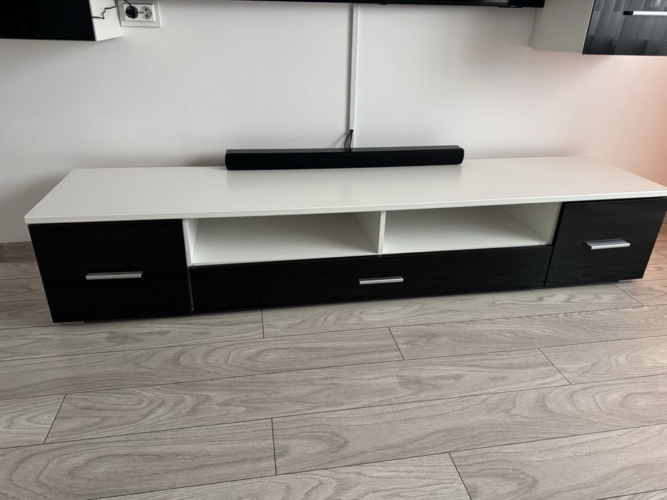 Mobilă living 3 corpuri