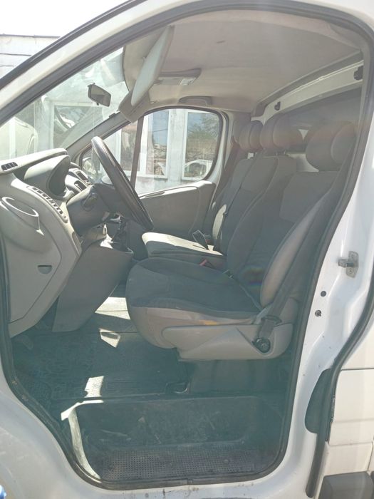 opel vivaro , intretinut !