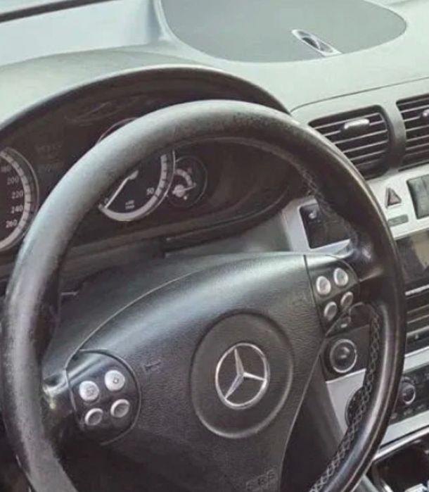 Vând Mercedes benz 220 cdi