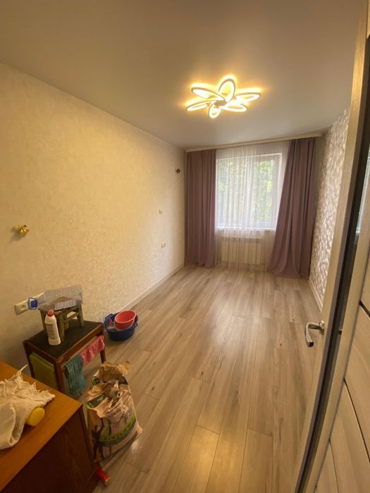 Продается 4комн кв.