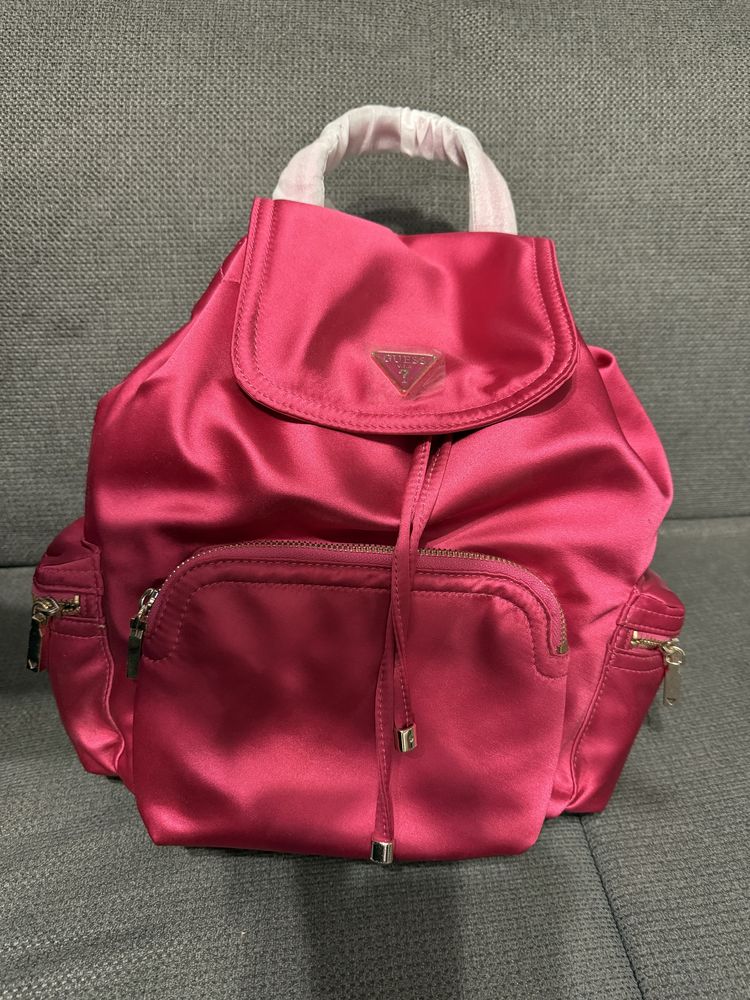 Отигинлна раница GUESS