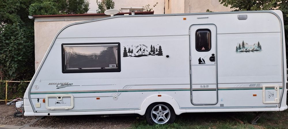 Vând rulota BESSACARR