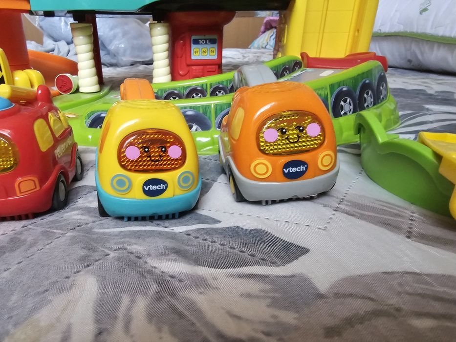 Играчки vtech писта