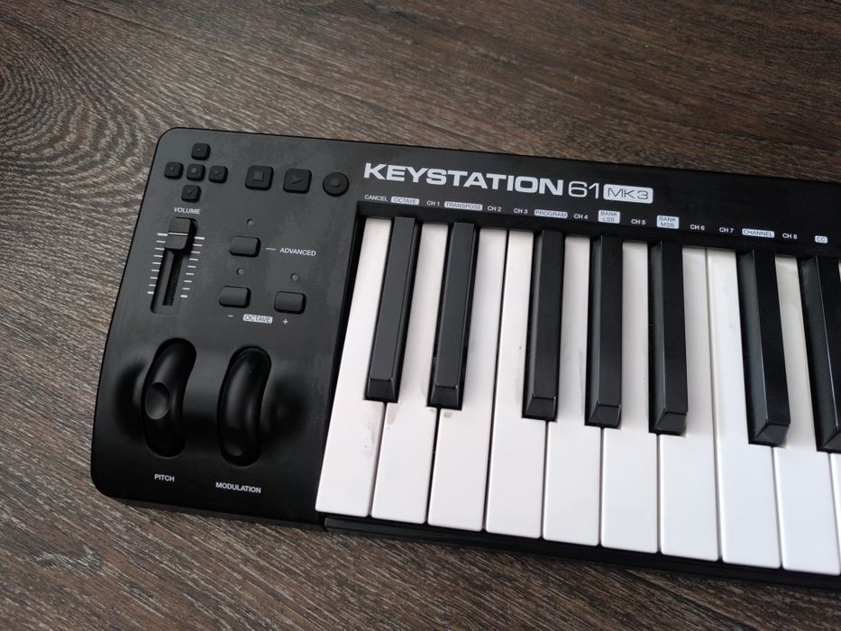 Продам миди клавиатуру, midi keyboard  m-audio