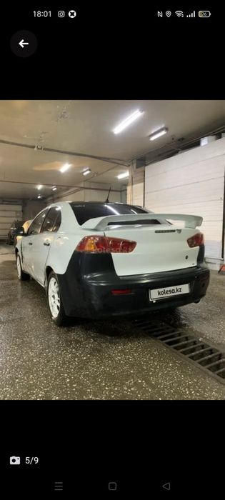 Mitsubishi lancer
