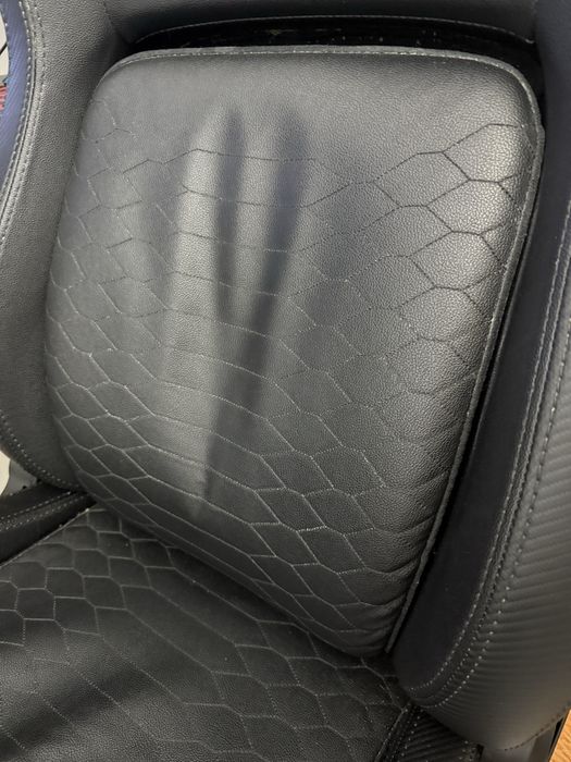 Scaun gaming Razer Iskur Black