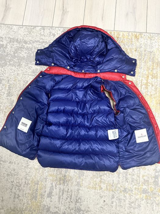 Vesta Moncler roșie originală, măr. 0 (XS-S)