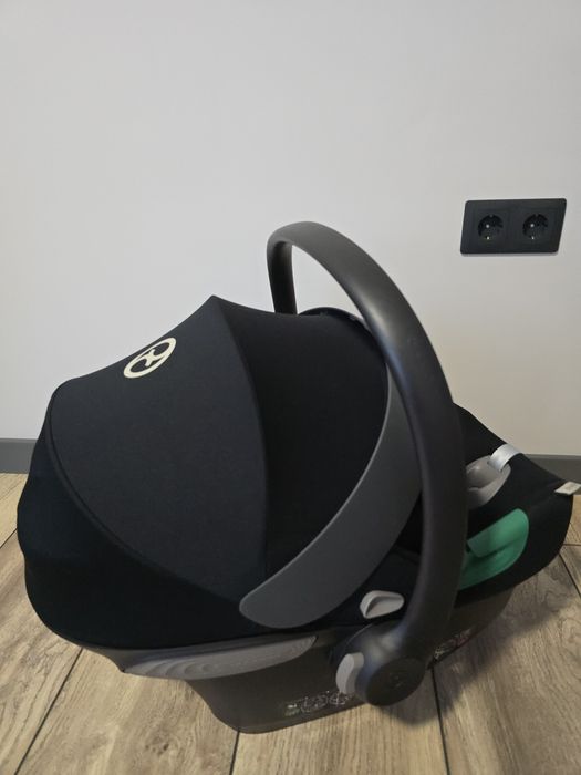 Бебешка кошница/столче за кола Cybex Aton S2 i-Size + Isofix база