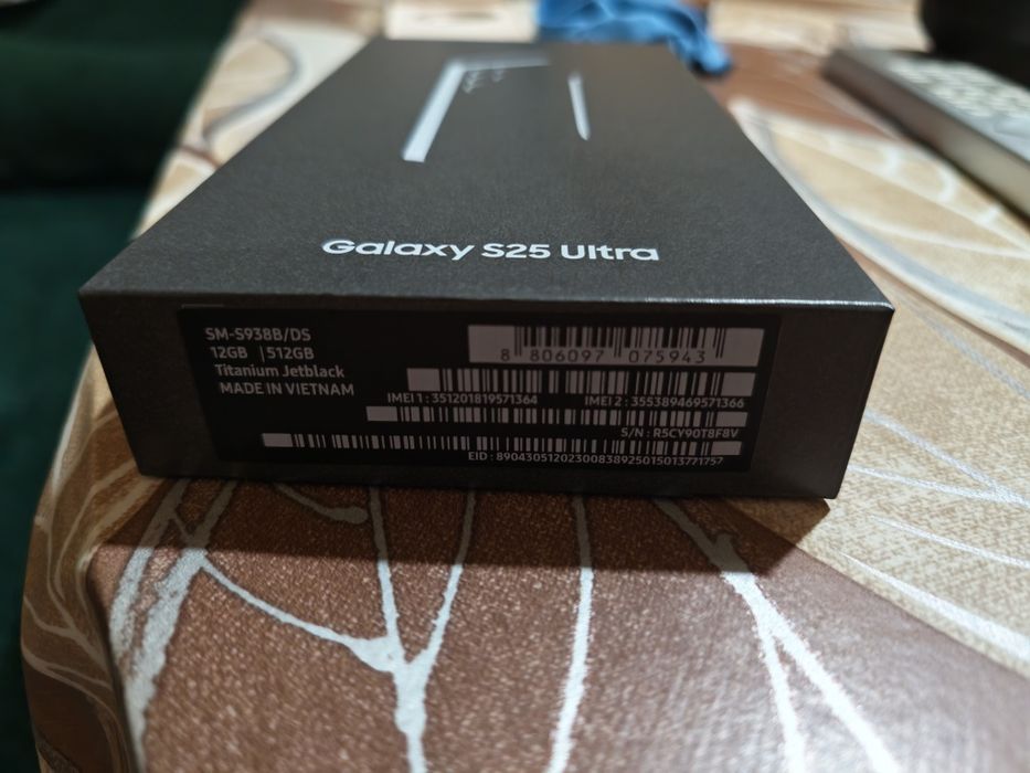 Samsung galaxy s25 Ultra Jet Black 512/12 Запечатан ! Гаранция!