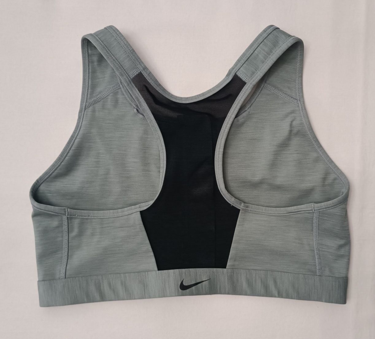 Nike DRI-FIT Bra оригинално бюстие L Найк спорт фитнес тренировки