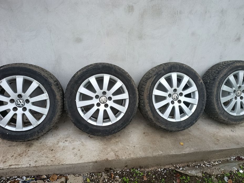Vând 4 jante r16