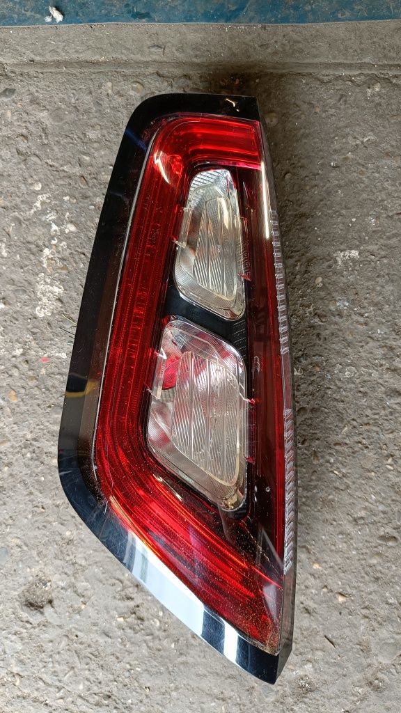 Stop Fiat Punto Evo tripla spate stânga dreapta Fiat Evo stop Led