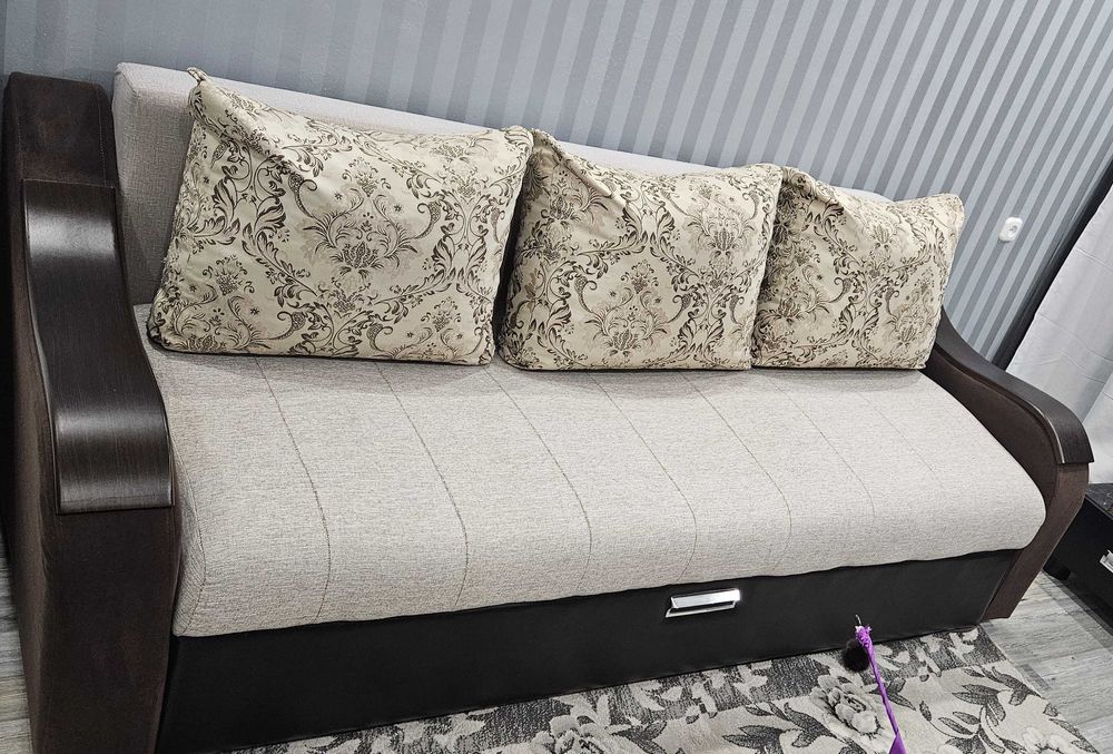 Продам диван б/у