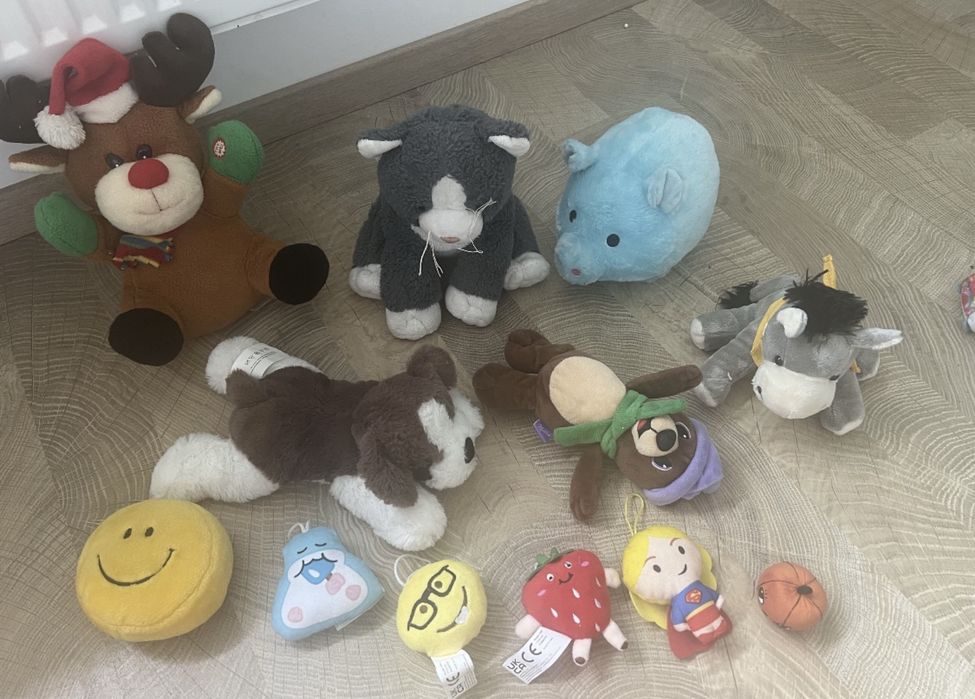 Lot plusuri-12 bucati