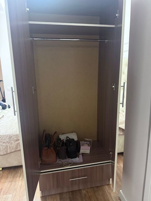 Продается шкаф для спальни