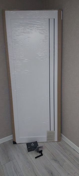 Продам дверь и ручки в комплекте