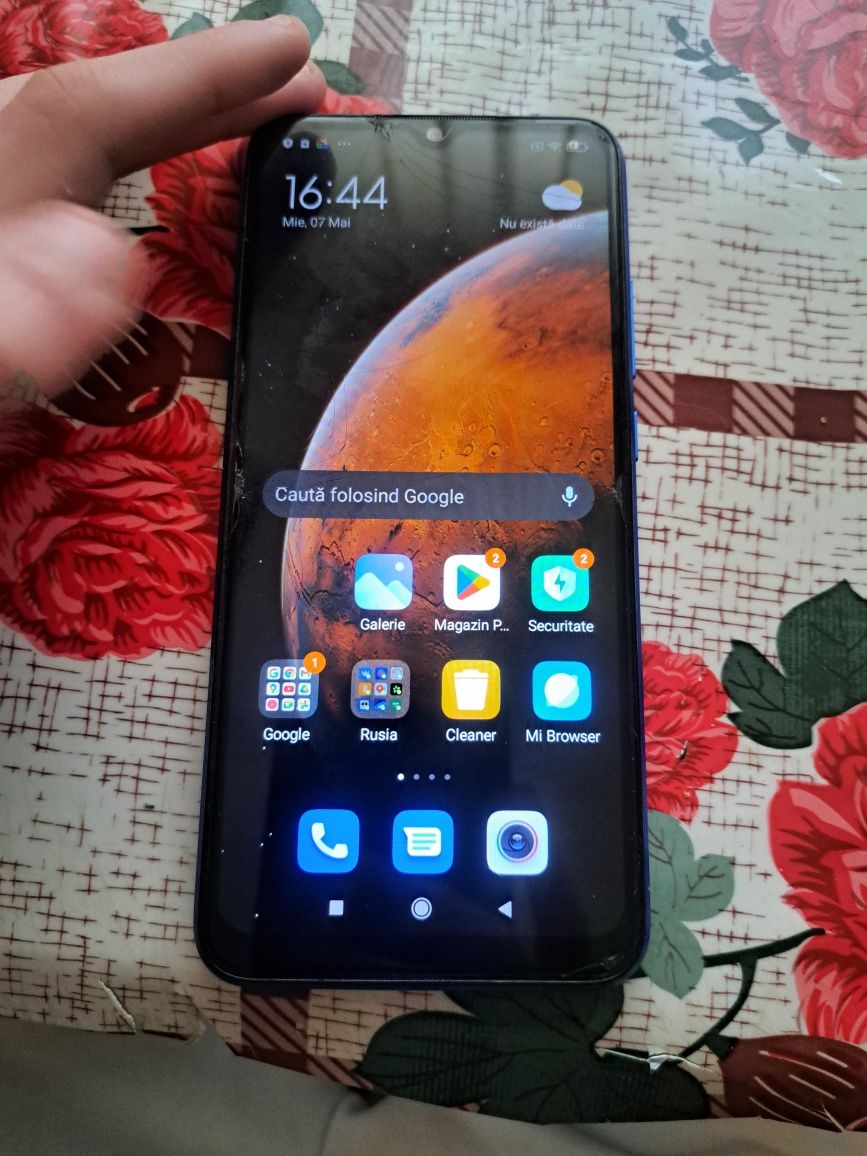 Vând Redmi Not 9