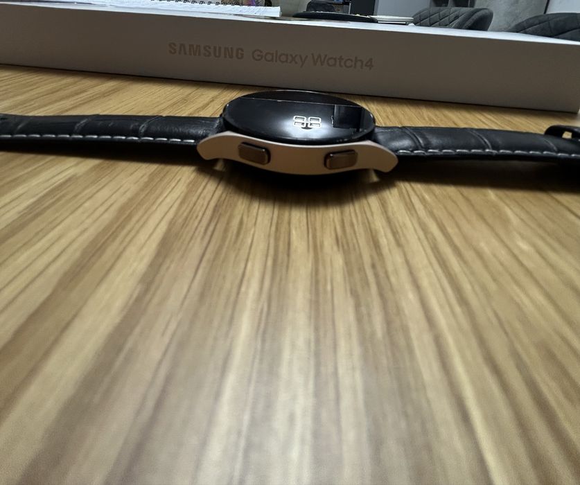 Smart часовник GalaxyWatch4