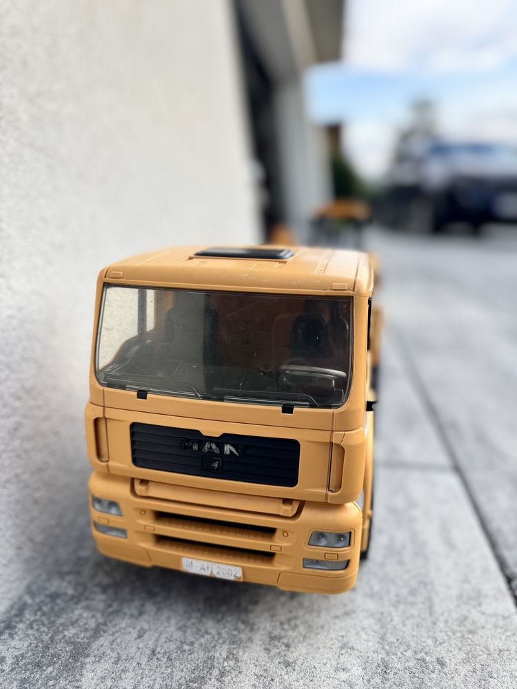 Camion Bruder MAN cu buldozer inclus