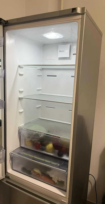 Frigider BEKO Neofrost