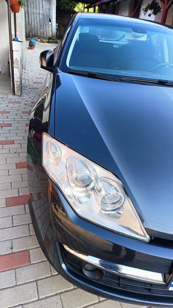 Renault Laguna 3 2.0 150 cp
