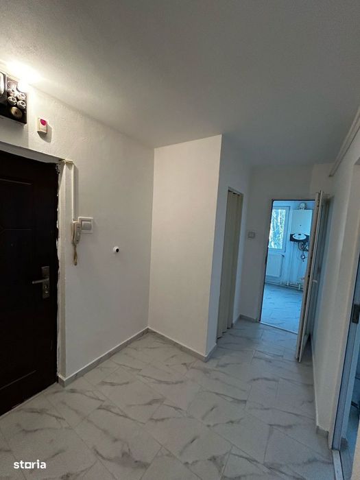 DE VANZARE ! 2 Camere M40 et4 PRET 48.000 euro  ACCEPTAM CREDIT