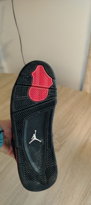 Jordan 4 Red Thunder