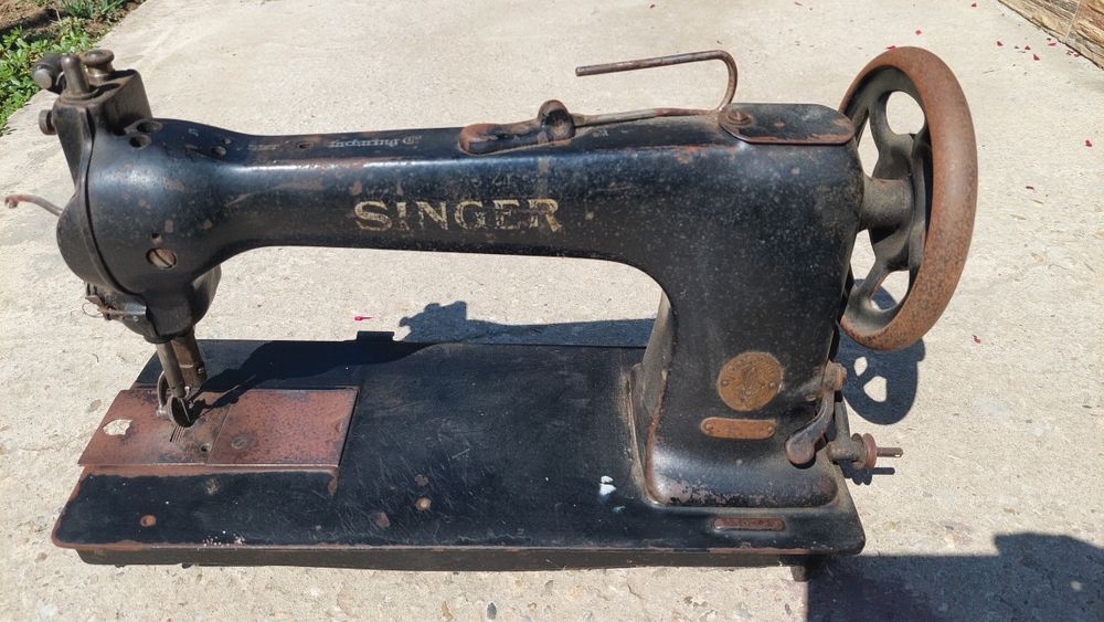 Vand masina de cusut Singer