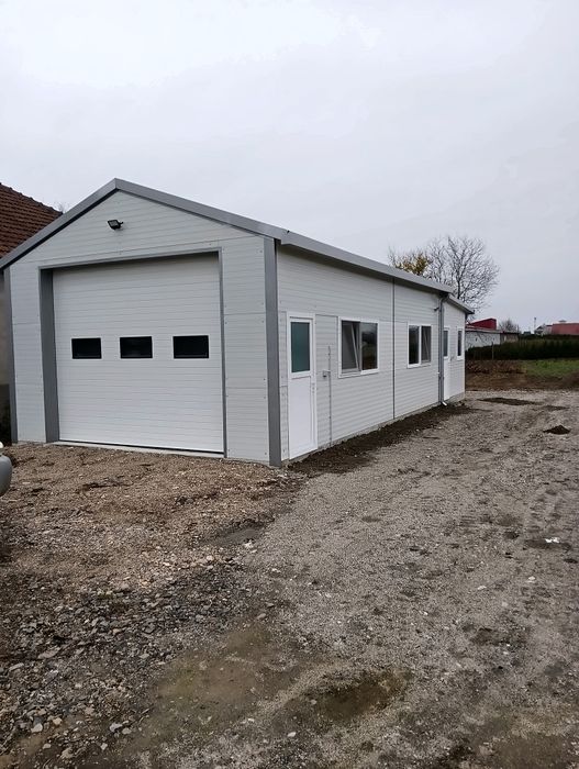 Dau in chirie garaj 60 mp cu 500 Mp curte.