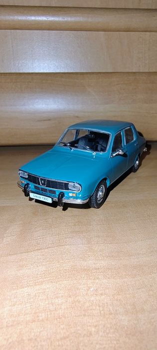 Roșii galbena turcoaz Dacii