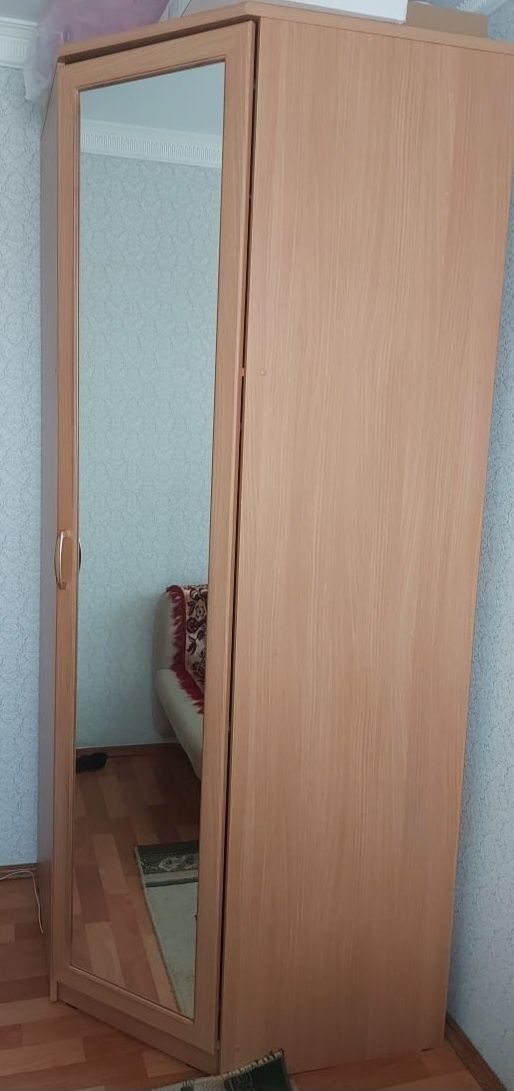 Шифоньер угловой