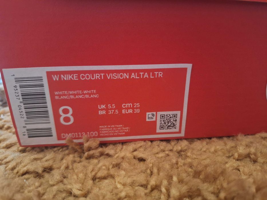 Adidasi Nike Court Vision Alta