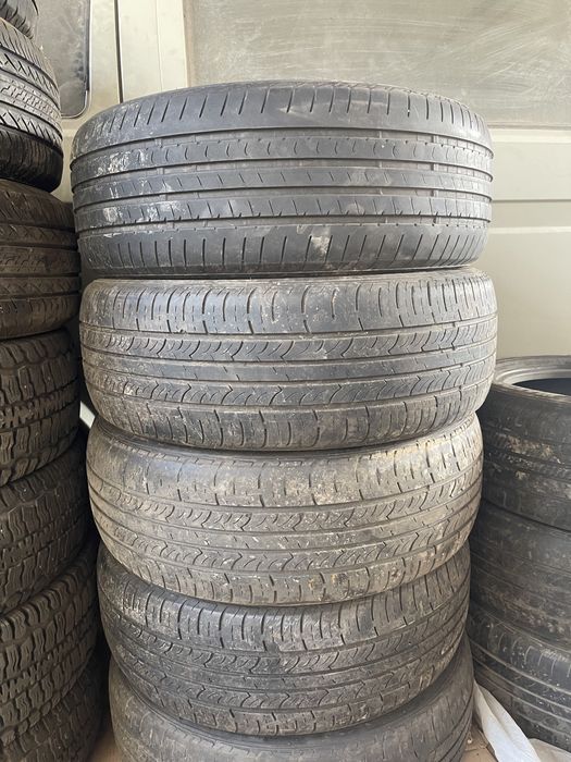 Продам шины на 17R